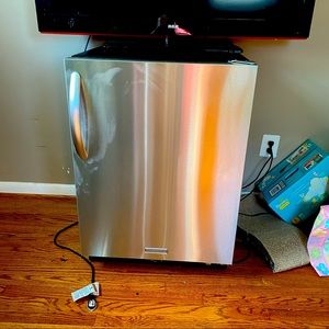 Mini refrigerator need gone asap! Baby on the way!